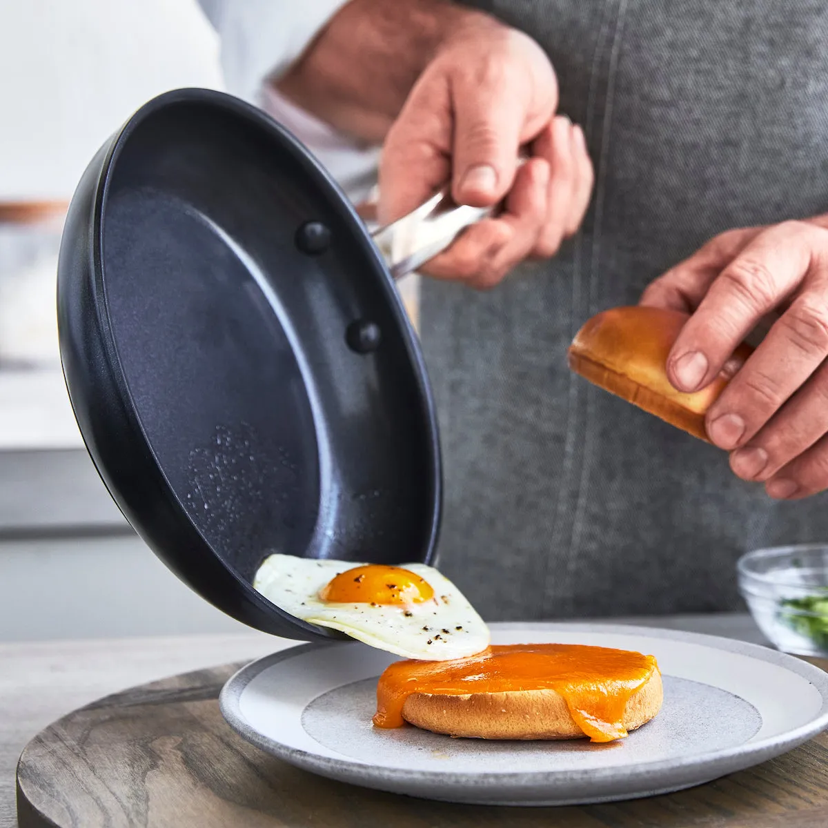 Chatham Black Ceramic Nonstick 8" and 10" Frypan Set